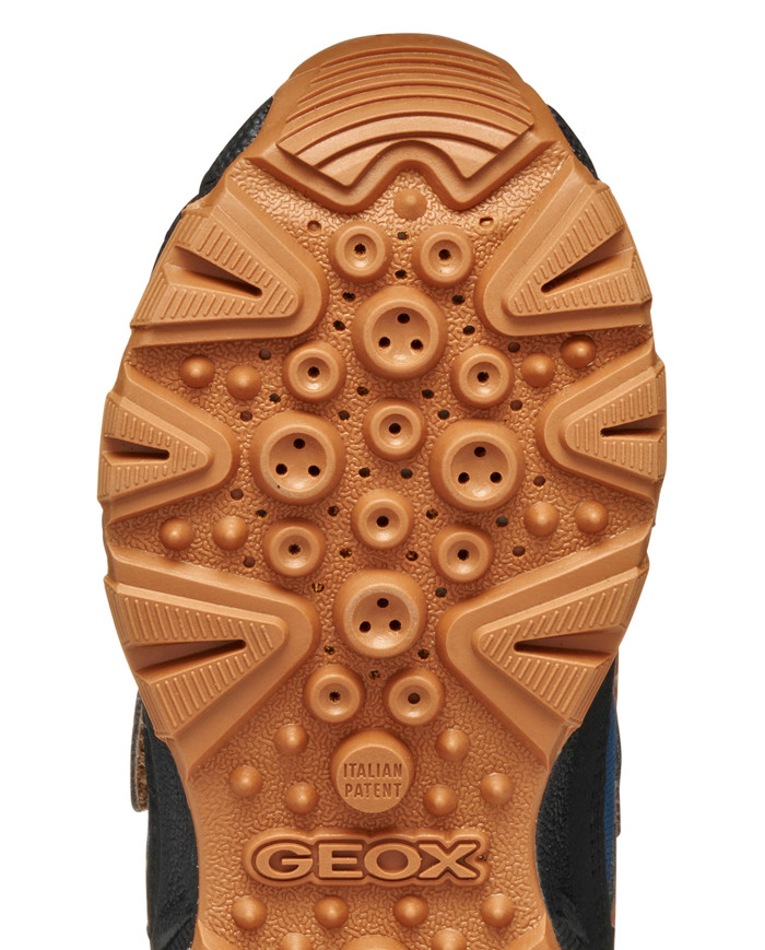 JUNIOR MAGNETAR ABX BOY