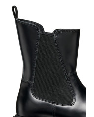 JUNIOR MAQUINNENS GIRL