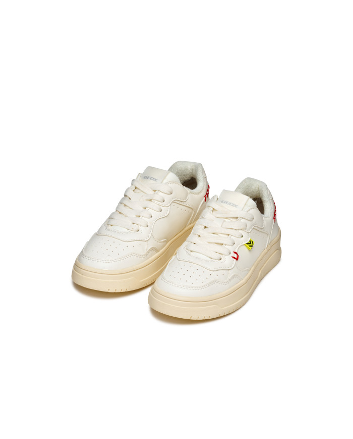 JUNIOR LESTRELLA GIRL