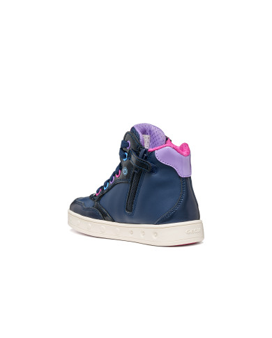 JUNIOR SKYLIN GIRL